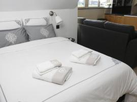 Au Jardin du Trieu, hotel v destinaci Pecq