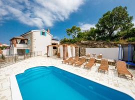 Holiday Home Copun by Interhome, vila v Rabu
