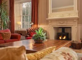 Family friendly, big beautiful 17th Century house