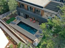 Prestigious Sunset 1&2 Villas 2 heated swimming pools sea view16 pers