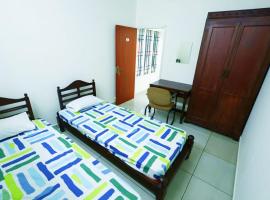 kallungal square - Edapally, hotel v destinaci Ernakulam