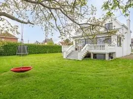 The Beautiful White House