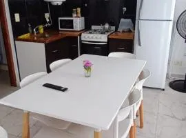 Monoambiente super cómodo y cerca de todo
