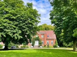 Gutshaus Krimvitz kleines Doppelzimmer im Obergeschoss inklusive Frühstück