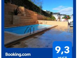 Apartamento Piscina 2G by Urraca Suites Viveiro，位于比韦罗的酒店