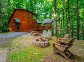 1BR log cabin, sleeps 5, firepit, hot tub, 1 free ticket to Dollywood!