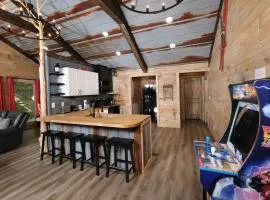 Newly renovated 2 BR in convenient location!