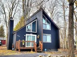 Cozy Ski Chalet in the Heart of the Poconos