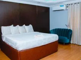 Triple Tee Hotel
