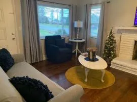 Lovely Retreat Backyard With Deck and entertain room