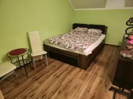 Homely Stay Sauna, Jacuzzi and Free Parking