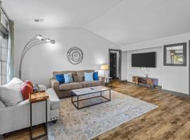 3 Bedroom Family Home in Lake Charles La, hotel in Lake Charles