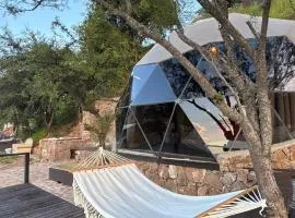 Altos EcoDomo Glamping、ヴィラ・カルロス・パスのグランピング施設