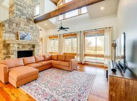 11 Mi to Downtown Denton Spacious Ranch Retreat