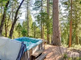 Serene Nevada City Cabin 4 Mi to Scotts Flat Lake