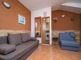 Apartments Senjo - One Bedroom Apartment with Balcony with Sea View Apartman 1