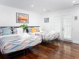 Renovated Home w Playroom games AC WD