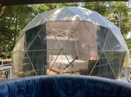 Isla Riviere Dome Tent Luxury Glamping , Laguna, glamping en Salangbato