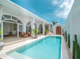 Harmony - Aesthetically Pleasing 2BR Villa - Next to Beach