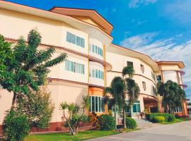 โรงแรมพาราไดซ์ เรสซิเดนซ์ Paradise Residence & Hotel, hotel com estacionamento em Ban Nong Pla Thao (1)