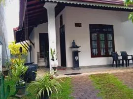 Devon Villa Hikkaduwa