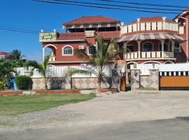 Paradise Place Grande, vila v destinaci Cave Hill