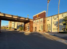 La Quinta Inn & Suites by Wyndham Safford Copper Valley, hotel v destinaci Safford