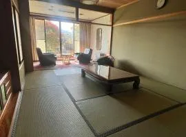 令德湖畔山荘