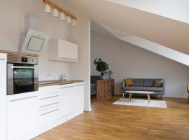 Modernes Apartment nähe BER, Tesla und Seen, hotel v destinácii Bestensee