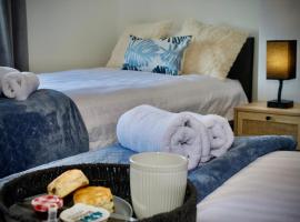 Cozy 2-Bed Home, St Helens - Sleeps 5 - Free WiFi, chalupa v destinaci Saint Helens