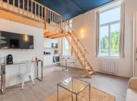 Grand studio pour deux personnes en mezzanine