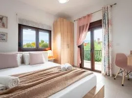 Stylish Bedsit Getaway 2 at Kriopighi