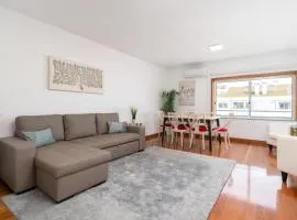 Spacious Escape Near the Beach by Host Wise