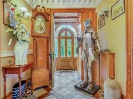 The Doune, Luxury Traditional Country House with hot tub