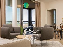 Marina Chalets B13 by Hiekka Booking - sisältää liinavaatteet ja loppusiivouksen, hotel en Kalajoki