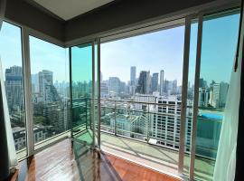 The Prime 11 Sukhumvit 11 2BR near BTS Nana, hotel a Bangkok