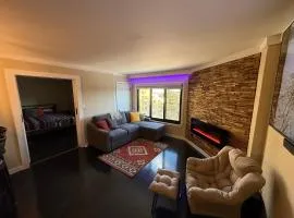 Unique 2 Bed, 2 Bath with In & Out Night Skiing