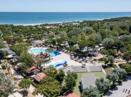 Glamping Lido di Pomposa, luxury tent in Lido di Pomposa