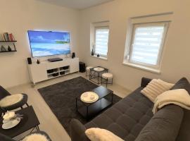 Ganzes Haus in Innenstadt f&uuml;r 3 K&uuml;che Terrasse, casa de campo em Wittlich