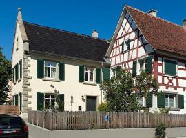 Schlößleweg 2a, hotel in Bodman-Ludwigshafen