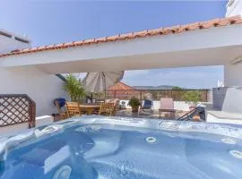 Apartamento Vila Sol com terraço e jacuzzi privad