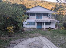 Acogedora casa campo en medio de la naturaleza, hotel v destinaci La Capilla