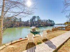 Game Room Fun! Lookout Shoals Lake Escape, hotel a Sharon