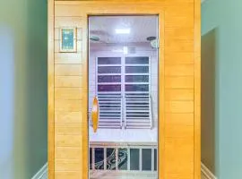 Near Hiking Trails Gatlinburg Condo with Sauna!