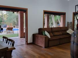 Paruru에 위치한 호텔 Chacara em Ibiuna Conforto Sofisticação