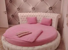 Pinky Belgrade Apartment