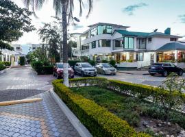 Hoster&iacute;a El Prado, hotel con pileta en Ibarra