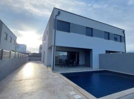 Vila Sunshine - Zadar, Vrsi、ヴーシのホテル