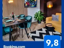 maremar - Design Maisonette Altstadt - 4 Pers - 57qm - Luxus Boxspringbett - Küche - Arbeitsplatz - privater Parkplatz