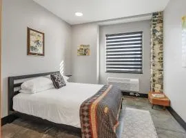 Family suite near Hidden Valley Ski